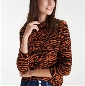 Ann TaylorTiger Print Jacquard Sweater Women's XS Mock Neck Metallic Threads EUC